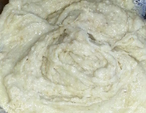 Вот такой тум получился!(Кстати, наши мамы выкормили нас во младенчестве таким тумом!)