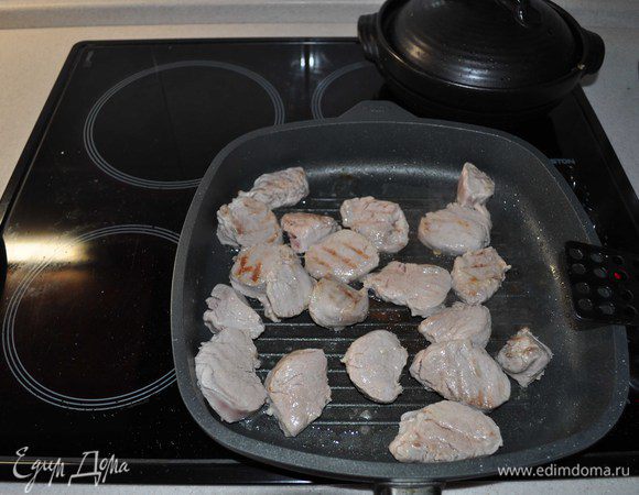 обжариваем свинину