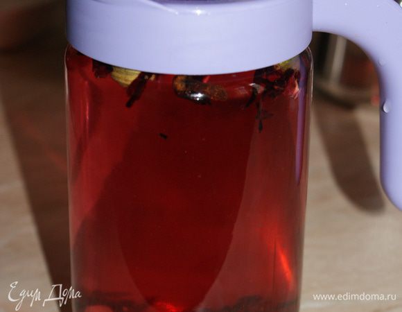 Накрыть крышкой и оставить на 20 минут, а лучше на 60.
