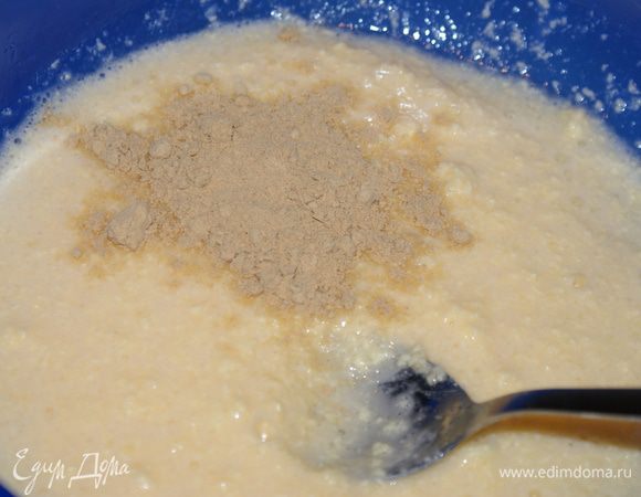 Добавить имбирь, перемешать.
