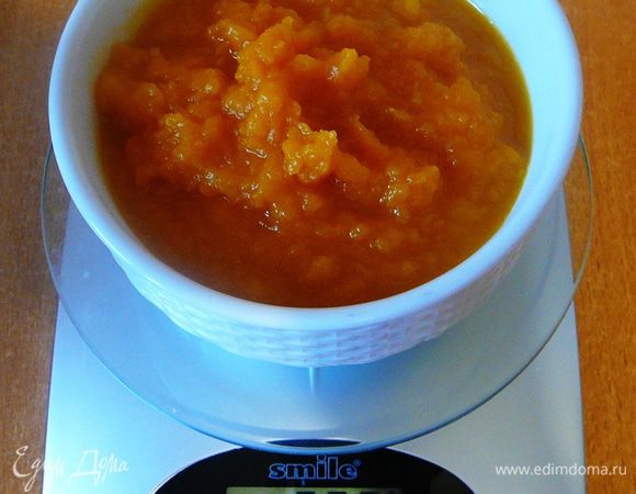 Тыкву (я брала мороженую) потушить до мягкости в молоке, молоко слить в стакан, тыкву пюрировать. 