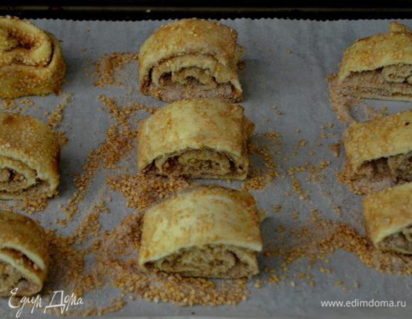 Вытащить из морозильника наше поленце,разрезать на несколько частей/у меня вышло 9 /можно тоньше разрезать. И поставить опять в морозильник на 20 мин.