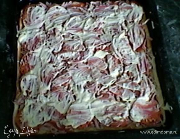 Смазываем майонезом 