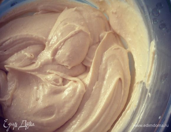 Кол-во молока можете определить и сами, главное что тесто должно как бы медленно стекать с ложки.