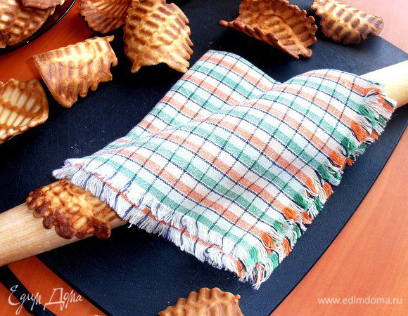 Потренировались на одной-действуйте с тремя,но не забудьте про прихватку-салфетку,чтобы не обжечься!