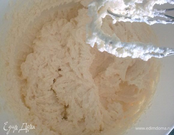 масло с сахаром взбить