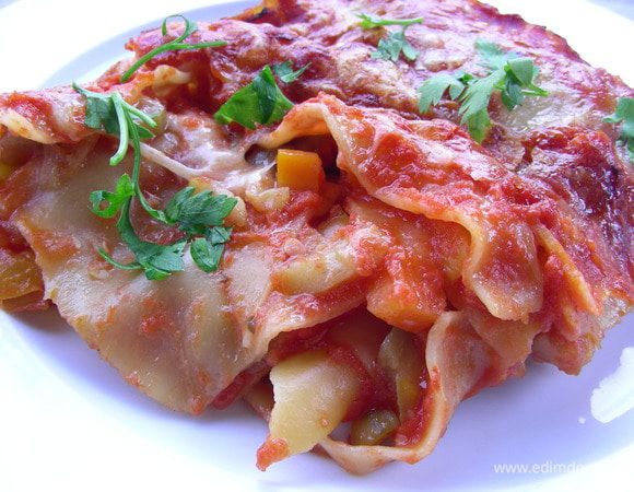 И кусочек. Приятного аппетита)
