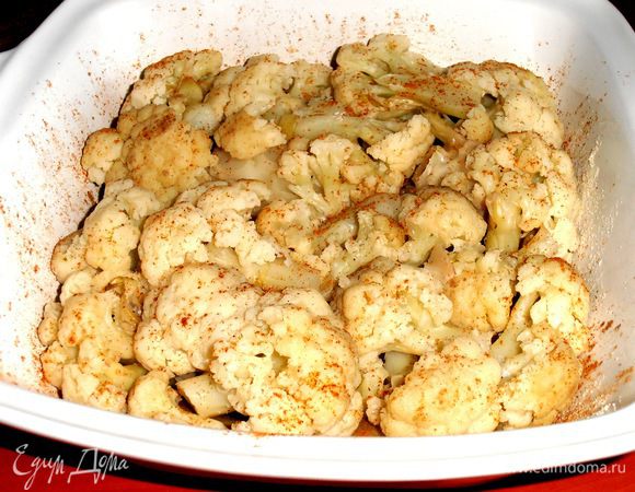 Второй слой-капустный,слегка поперчить.