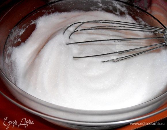 Когда пена держится на венчике-готово!