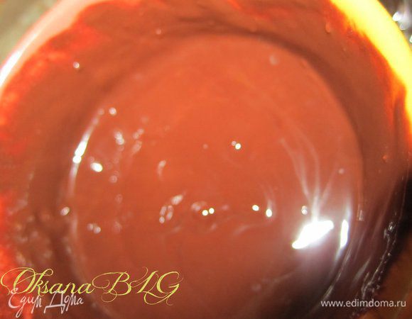 Глазурь, шоколад растопить, добавить масло.