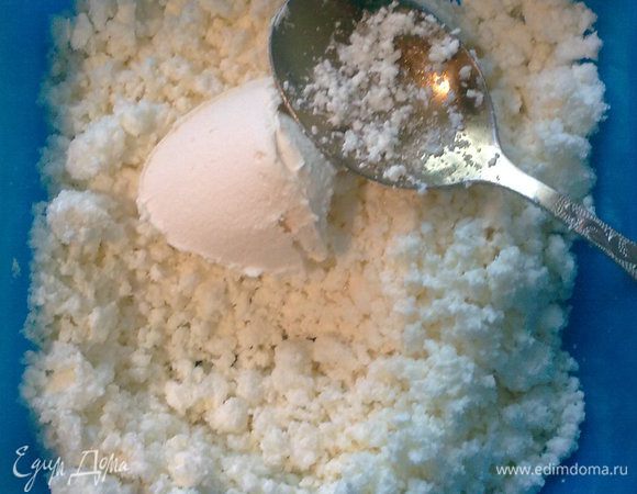 добавить сметану