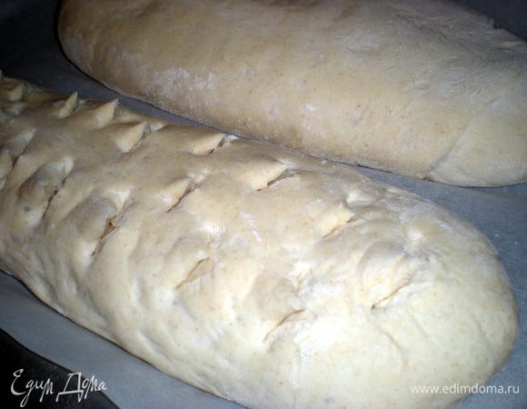 Большой батон будет готов через 35-40 мин.,а два маленьких через 20-25 мин.