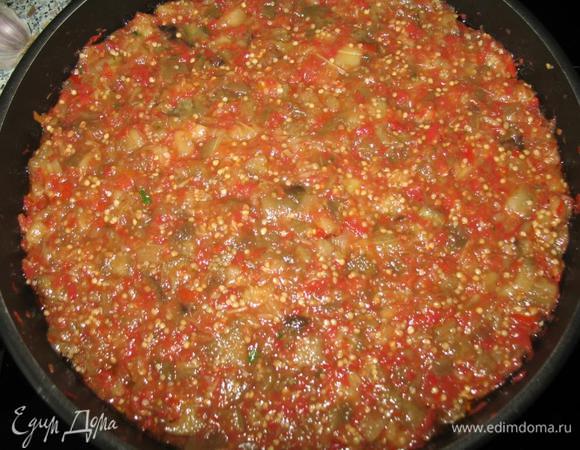 Икра готова. Она может хранится в кастрюльке в холодильнике несколько дней. Приятного аппетита! 

