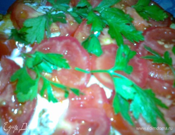 перчим и покрываем зеленью,накрываем вторым блинчиком и повторяем процесс кака ранее