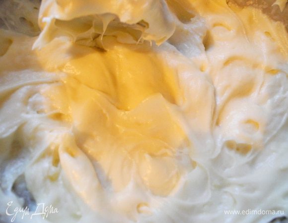 Взбиваем все с помощью блендера. Получается эластичная однородная нежная масса. 