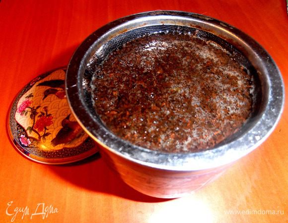 Пока жарится рыба,заварим чаёк(не пакетики!).Нет-нет,пить его мы не будем,читайте дальше...