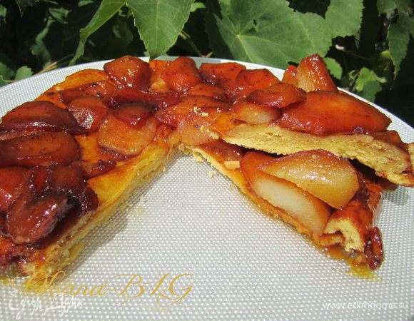 
Все хорошо в таком пироге) вот только есть один недостаток...быстро съедается)))
Приятного Вам аппетита.)!