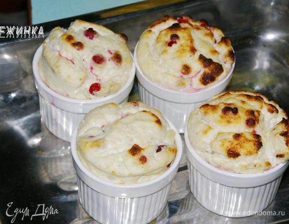 Выпекаем суфле при 190С около 30 минут. И можно подавать!