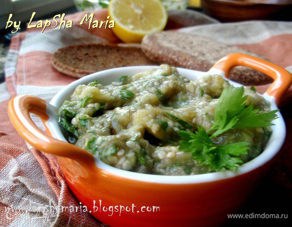 Можно подавать к столу! Очень вкусно на кусочке тоста, да и так просто ложкой. Хранить несколько дней в холодильнике.