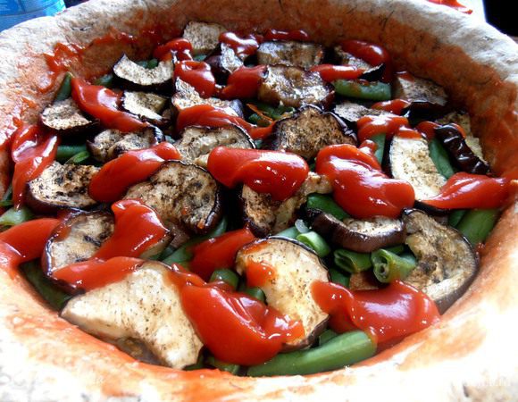 Снова 3-4 ложки соуса...