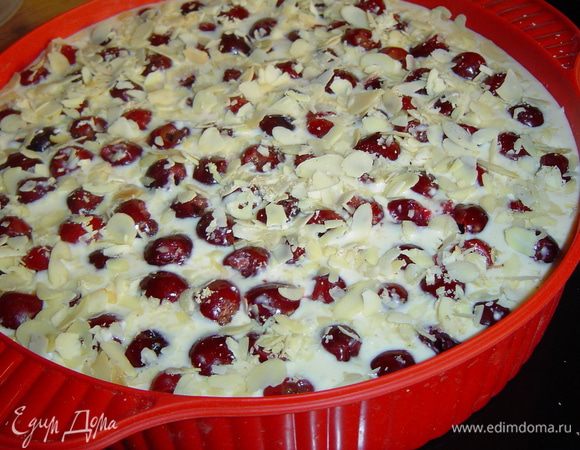 и посыпаем миндалем.