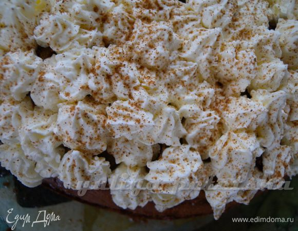 Посыпать корицей. 