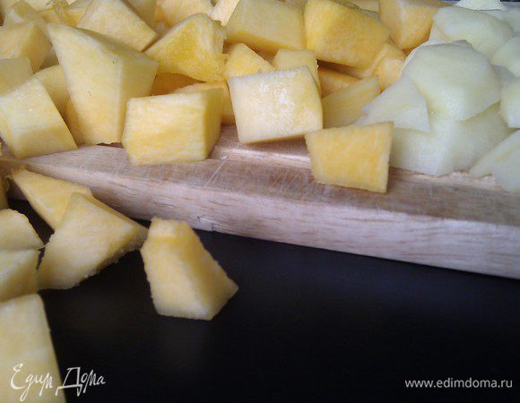 нарезаем их кубиками