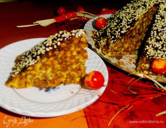 Кусочек хорошо держит форму,а рассыпчатое тесто с нежным кремом-пудингом тает во рту от горячего чая...