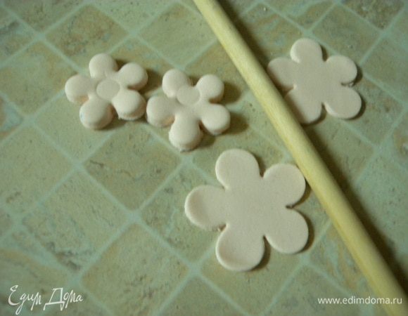 ... прокатать немного скалочкой