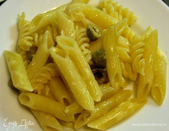 На гарнир у нас уже готова лимонная паста.

Вот и все. Вкусный и полезный ужин на вашем столе. 15 минут и ни минутой больше :)

Наслаждайтесь!