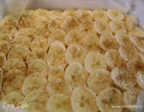 Затем посыпать корицей.