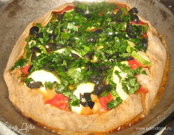 Смазать этой смесью галету и отправить в духовку еще минут на 10.