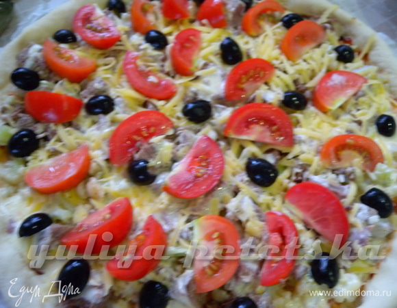 Далее помидорки + оливки