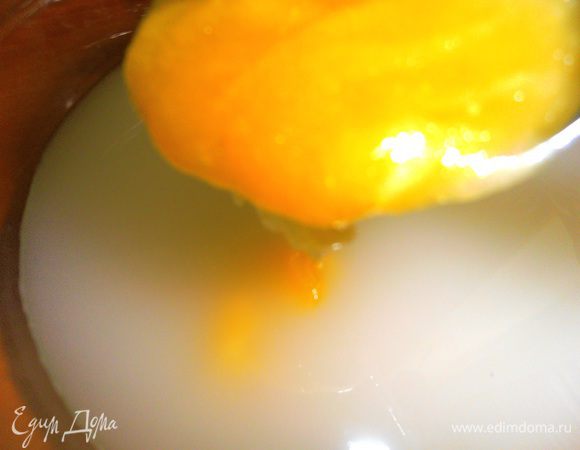 Отмеряем половину мёда(так сказано в рецепте!)...