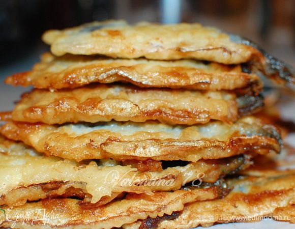 Готовые рыбки сбрызгиваю лимонным соком.
Подавайте с вашим любимым гарниром к рыбе.
Все! Приятного аппетита!