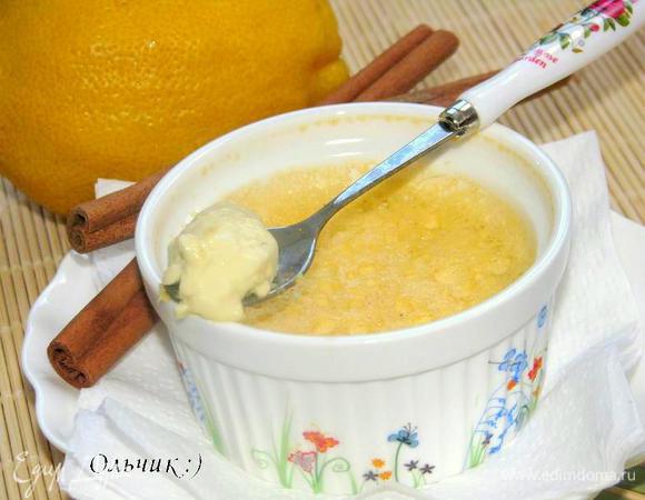 Даем крему остыть при комнатной температуре и ставим в холодильник на 3 часа.