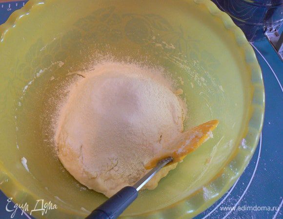 из перечисленных продуктов замесить тесто