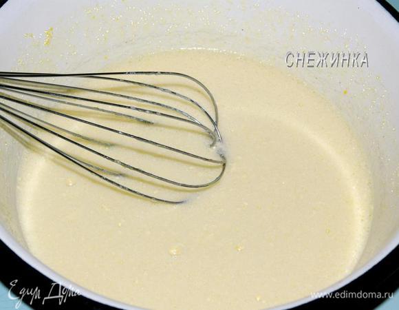 Добавляем ожившие дрожжи, перемешиваем.