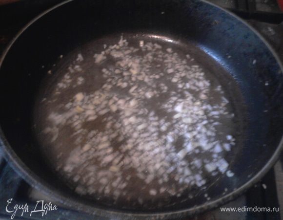 И обжариваем на раст. масле до золотистого цвета.