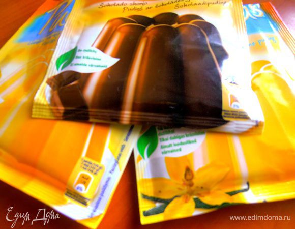 Займёмся кремом!Сгущёнка и так всегда на столе к кофе и я решила приготовить крем из пудингов:2 ванильных и половинка шоколадного(остался от"муравейника")