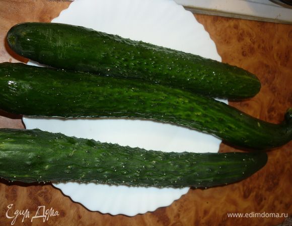 огурцы вымыть (у меня китайские длинноплодные)