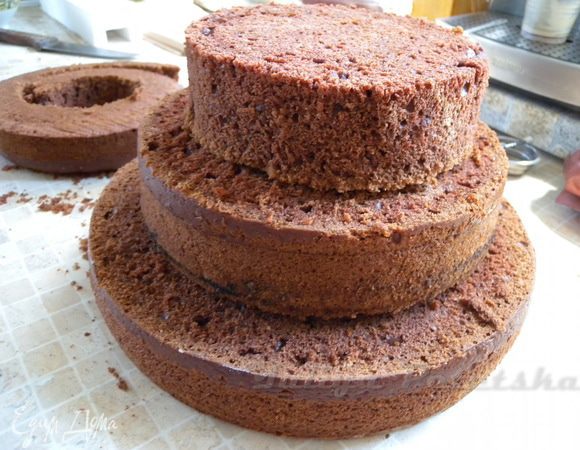 Вынуть из форм и обрезать по нужному размеру.