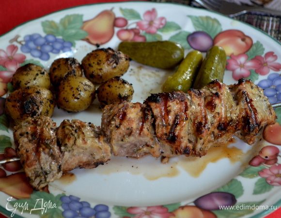 Подаем по желанию с веточкой тимьяна и апельсиновыми дольками или просто с гарниром.