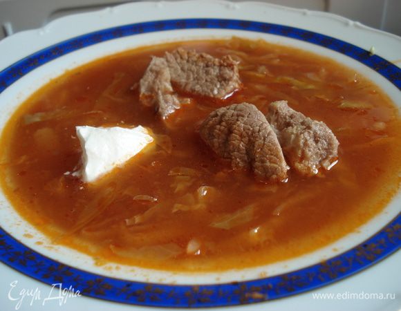 Подавать хорошо со сметаной и пампушками с чесноком. Приятного аппетита!