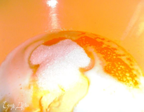 Размешать в нём сахар...