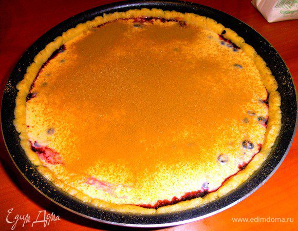 Обильно(если любите,конечно!) посыпаем корицей через сито...