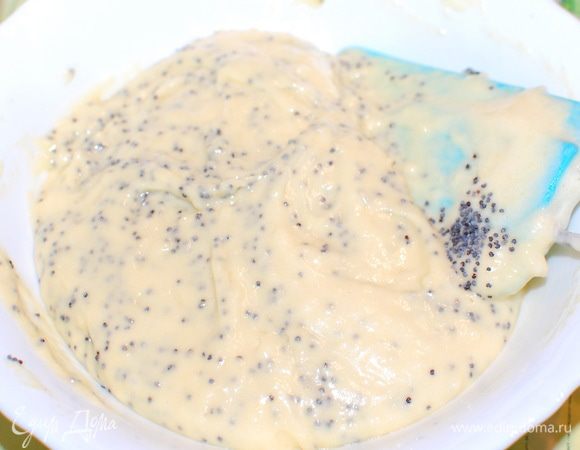 1/3 теста отделила и в него добавила мак.