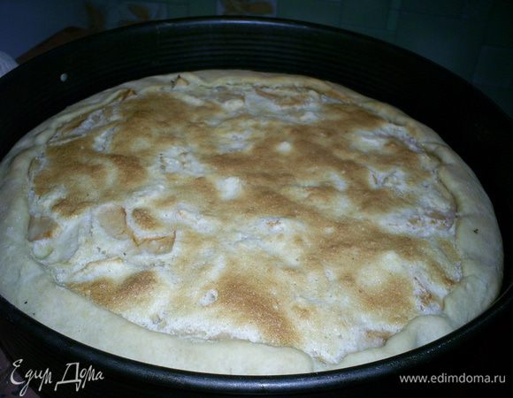 Выпекаем в заранее разогретой до 190-200 градусов духовке 35-40 минут. Крем должен загустеть и зарумяниться сверху.