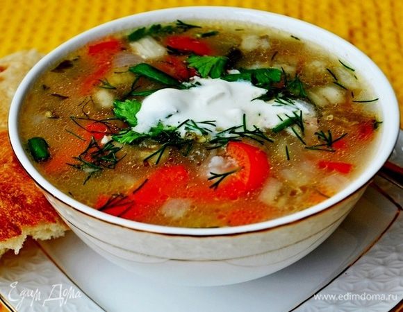 Подавать горячим, со сметаной.

Ну очень вкусно и сытно! 

Приятного аппетита!