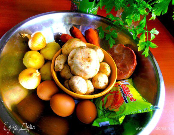 Продукты... Картофель и морковь заранее отвариваем (можно вместе)!